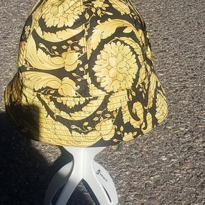 Versace borroco hat blk gold size 57